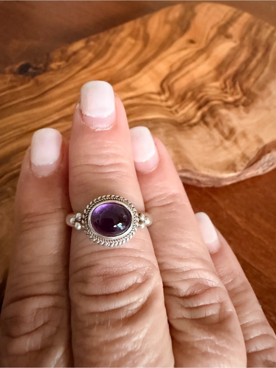 Source Unknown Jewelry - Sterling Silver Amethyst Cabochon Ring - Purple Size 7.5